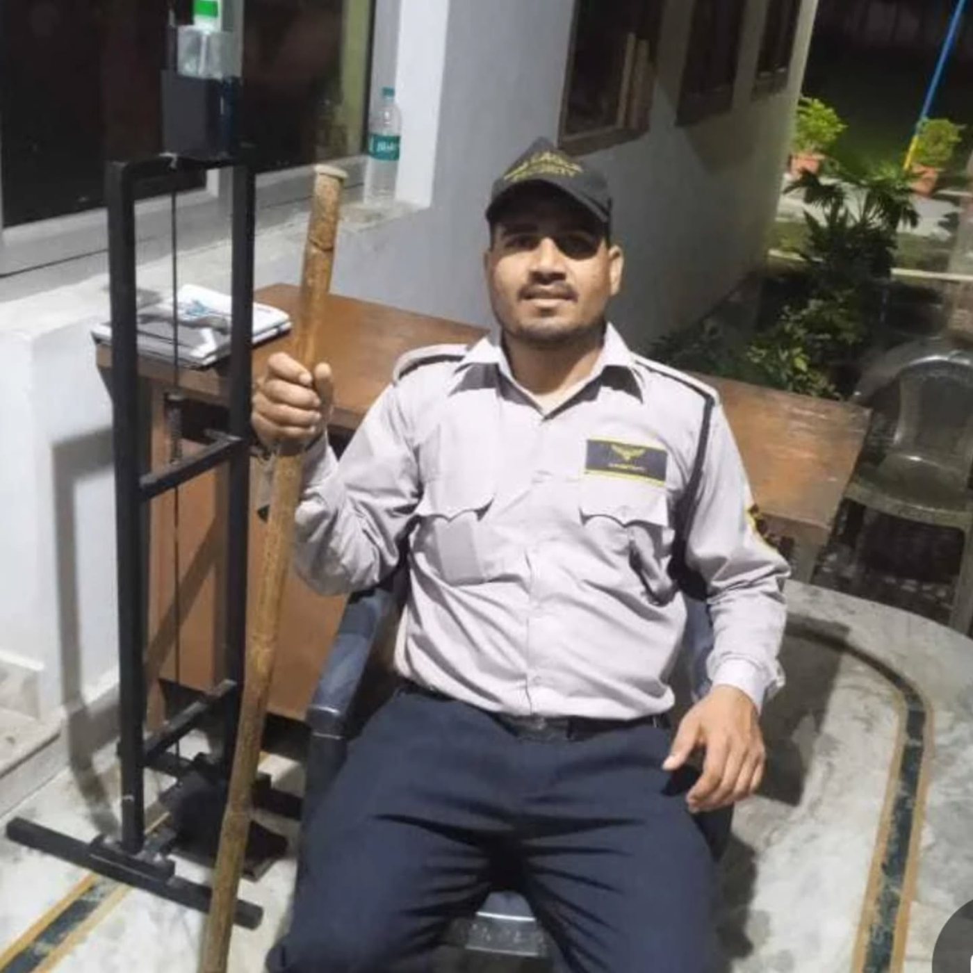 Reception & visitor desk duty